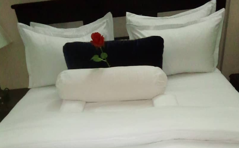 Club House Pool Suite