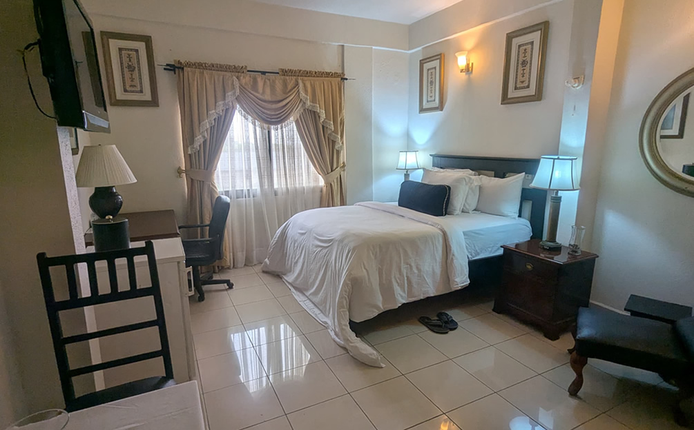 Junior Deluxe Suites