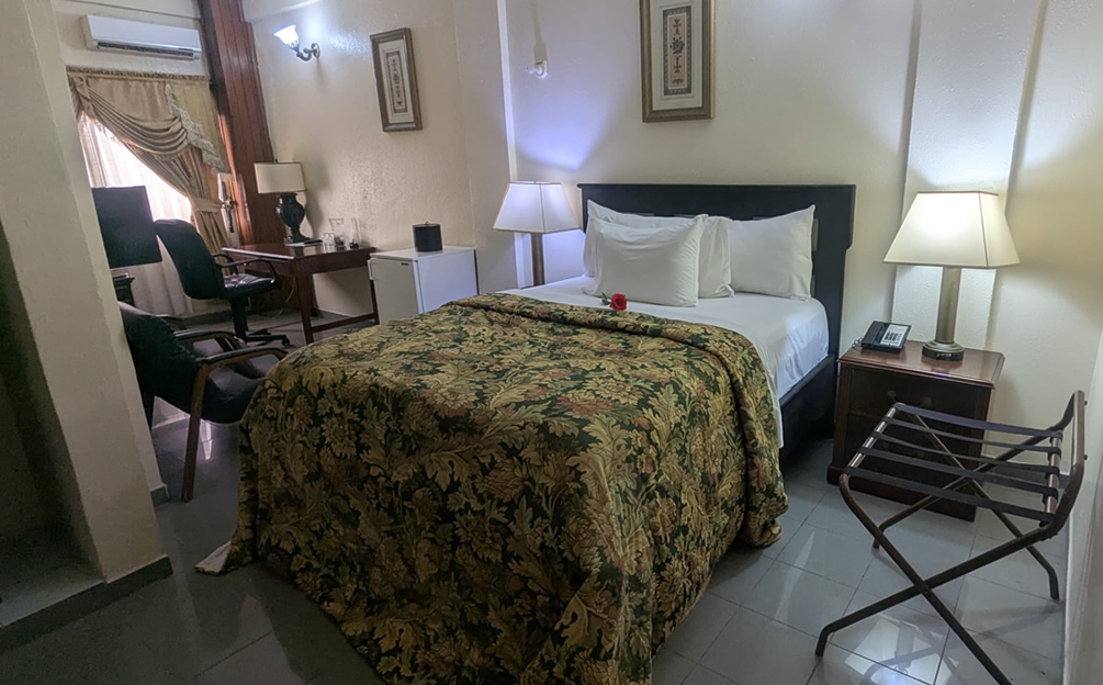 Junior Deluxe Suites