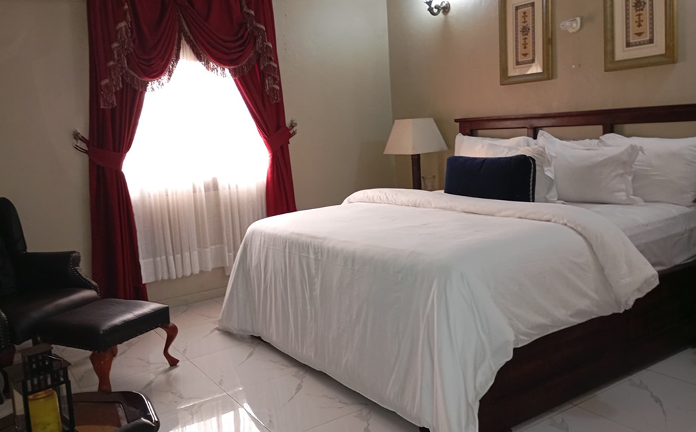 Luxury Rooms